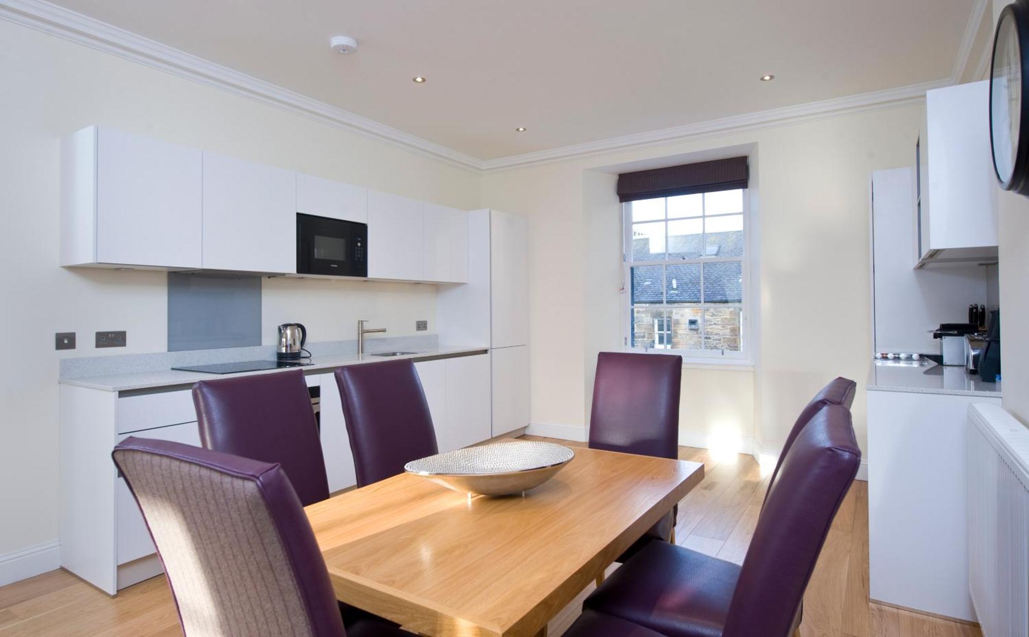 Destiny Scotland - Princes Street Residence Edinburgh Room photo