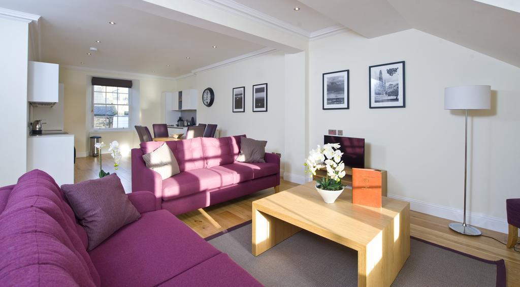 Destiny Scotland - Princes Street Residence Edinburgh Room photo