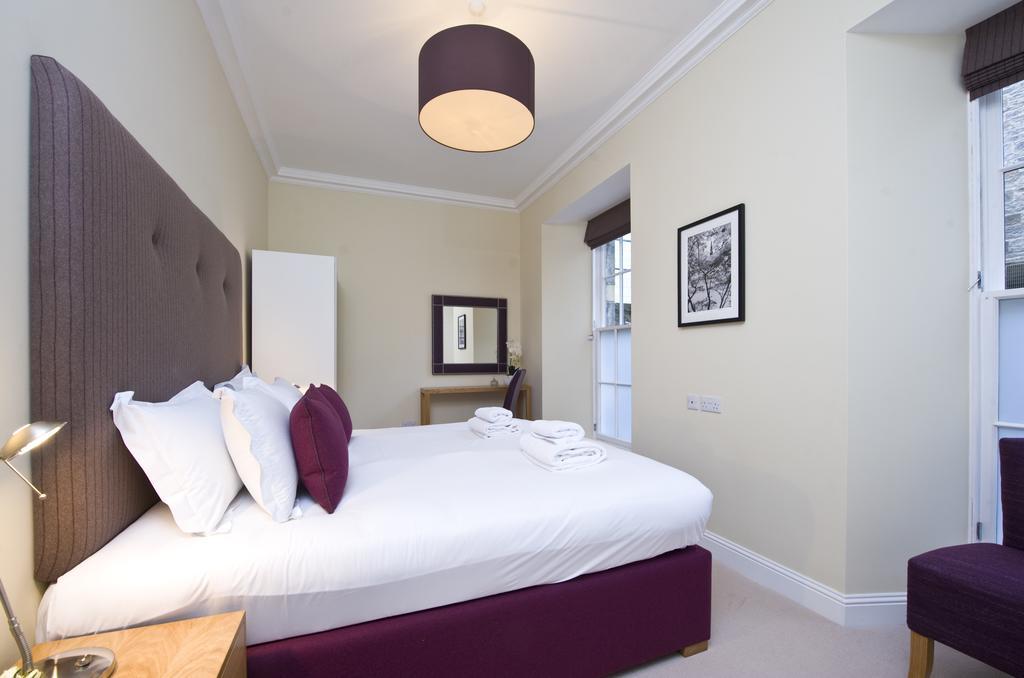 Destiny Scotland - Princes Street Residence Edinburgh Room photo